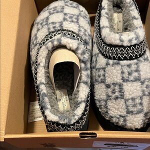 Simply Southern Gray Plaid Women's Shoes